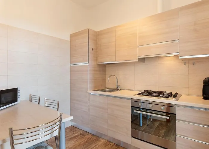 Celio - By Impero House 스트레사